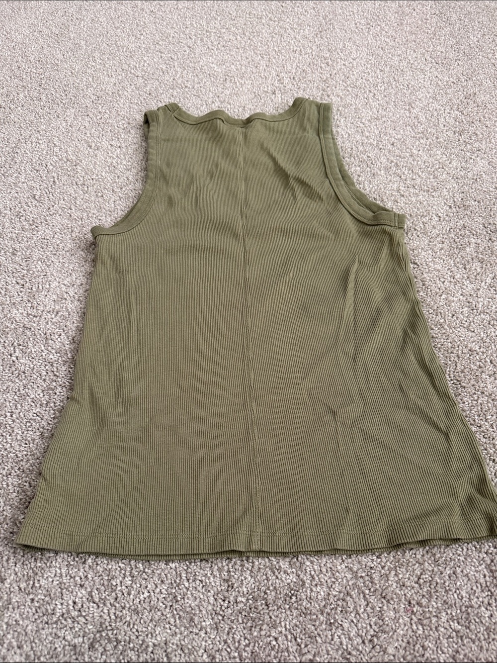 Universal Thread Women’s 5 Pack Tank Tops - Olive Green, White, Light Pink… - Picture 7 of 16